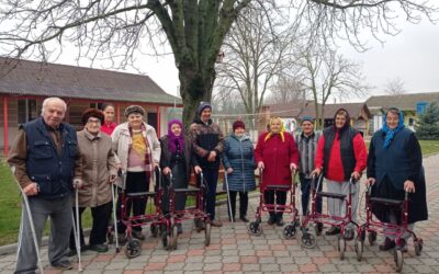 Adopta un bunic – 4 euro/zi pentru demnitate!